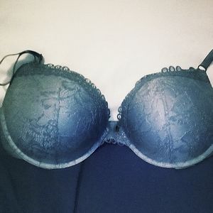 Victoria's Secret Very Sexy Bra size 40D